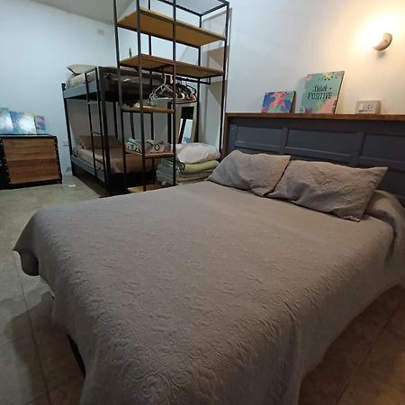 Espacio Minga, Casa Quinta En La Ciudad, Hasta 8 Personas Corrientes Luaran gambar
